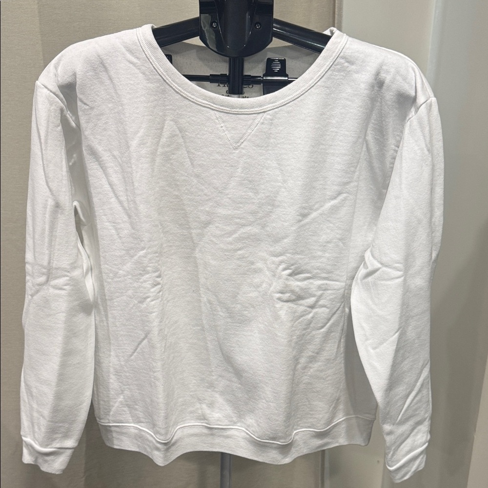 Elegant White Women's Sweatshirt
